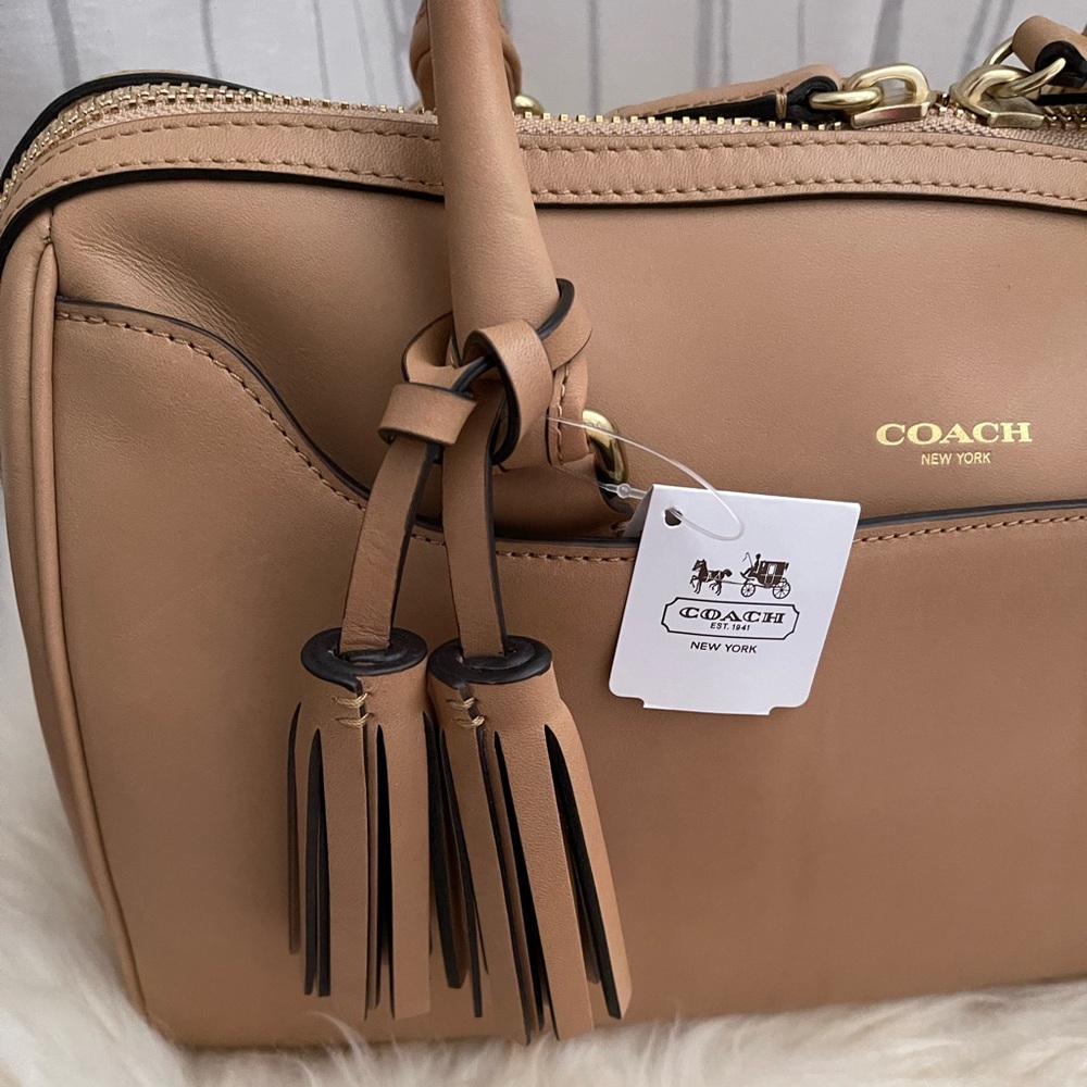 Coach Legacy Leather Bag - Picture 7 of 17